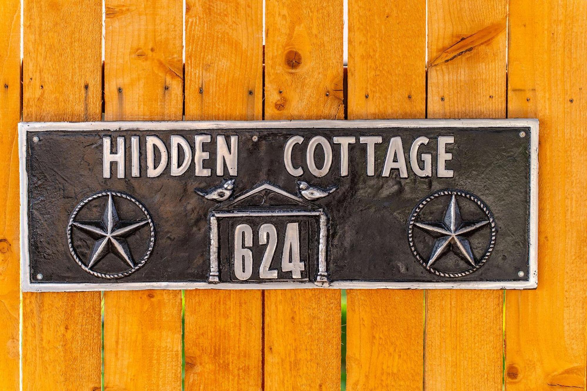 Hidden Cottage Mins To Main St And Sleeps 4 Fredericksburg Luaran gambar